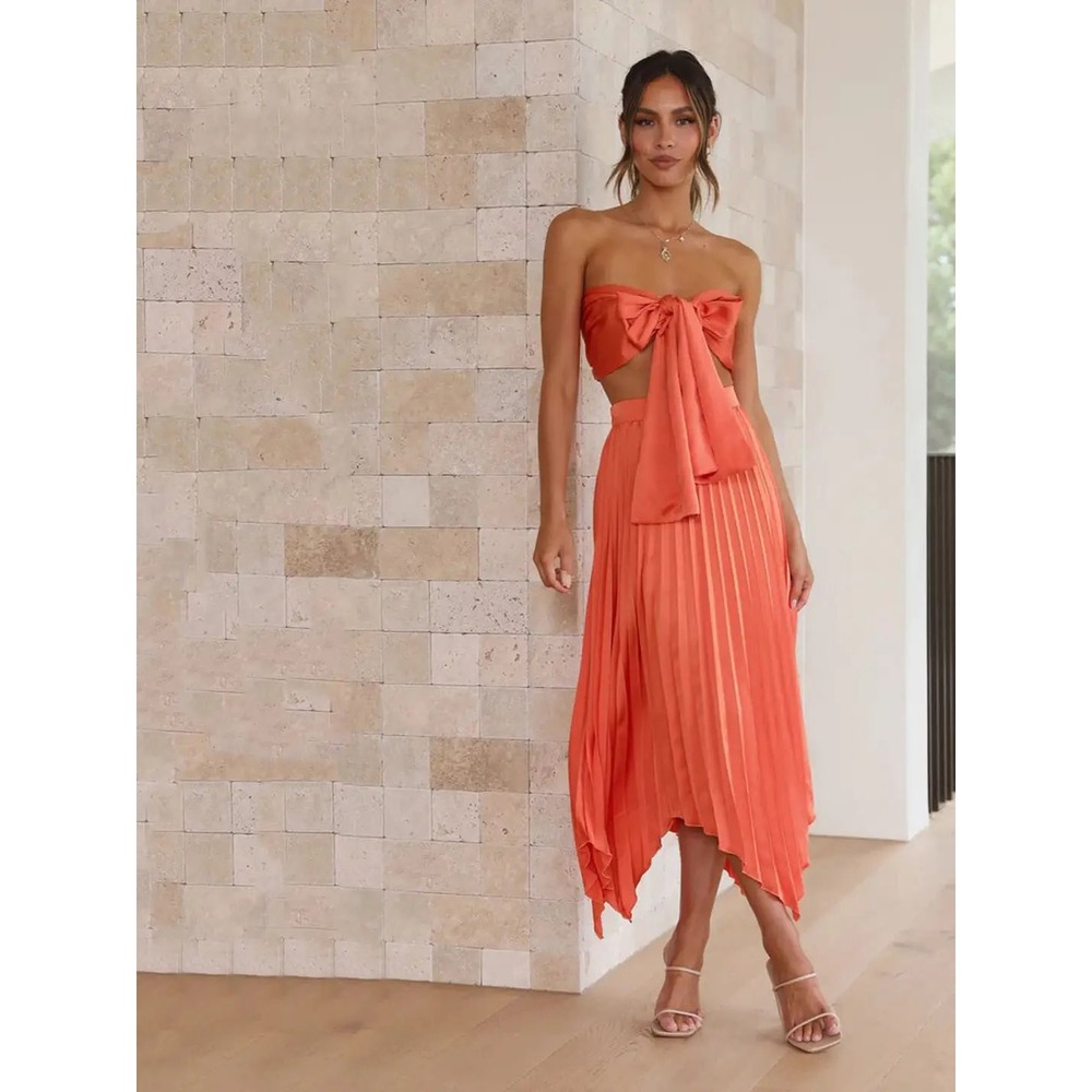 Micas Orange Pleated Two-Piece Halter Skirt Set – Elegant Summer size XL‎